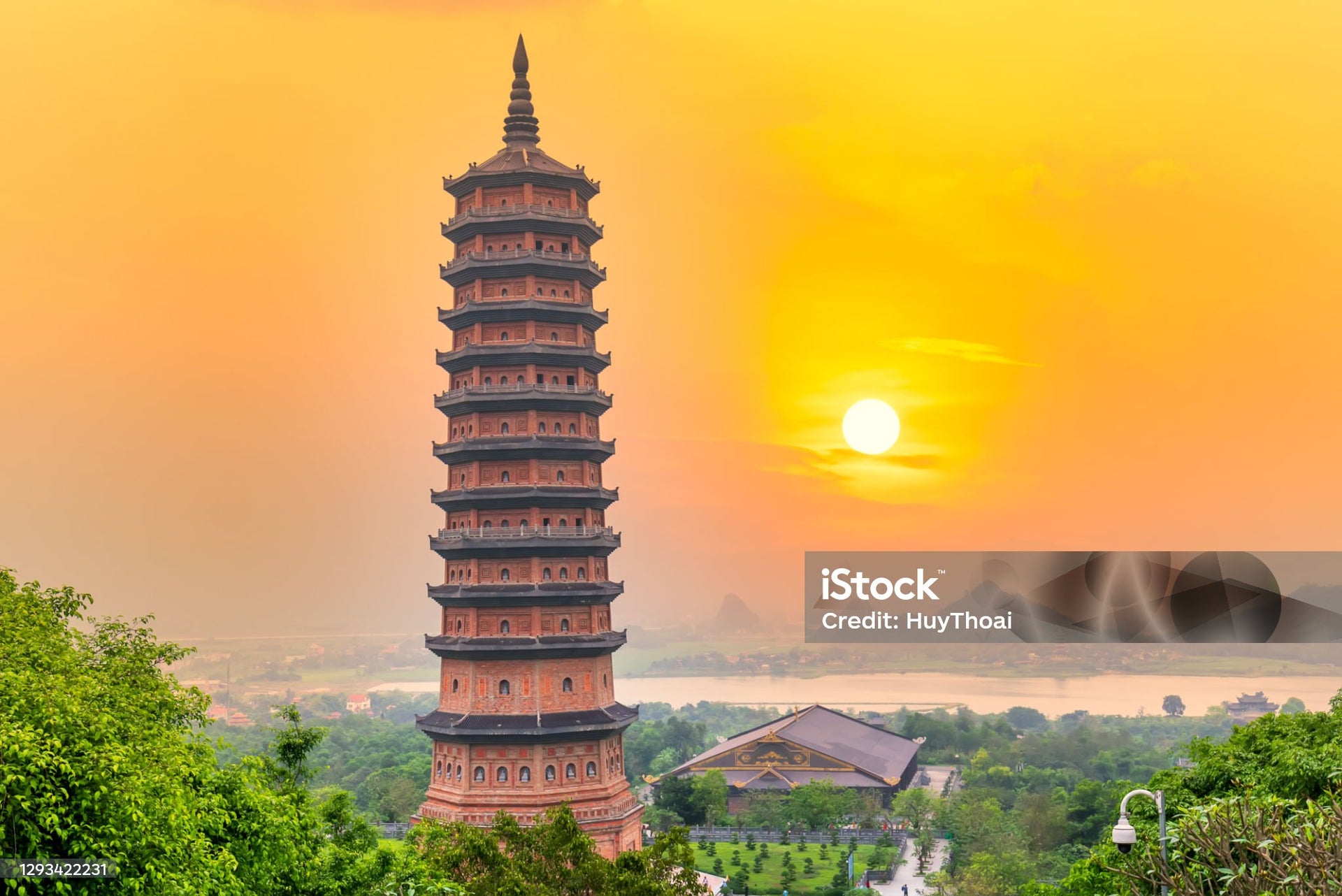 Load video: Bai-Dinh-Ninh-Binh-Vietnam